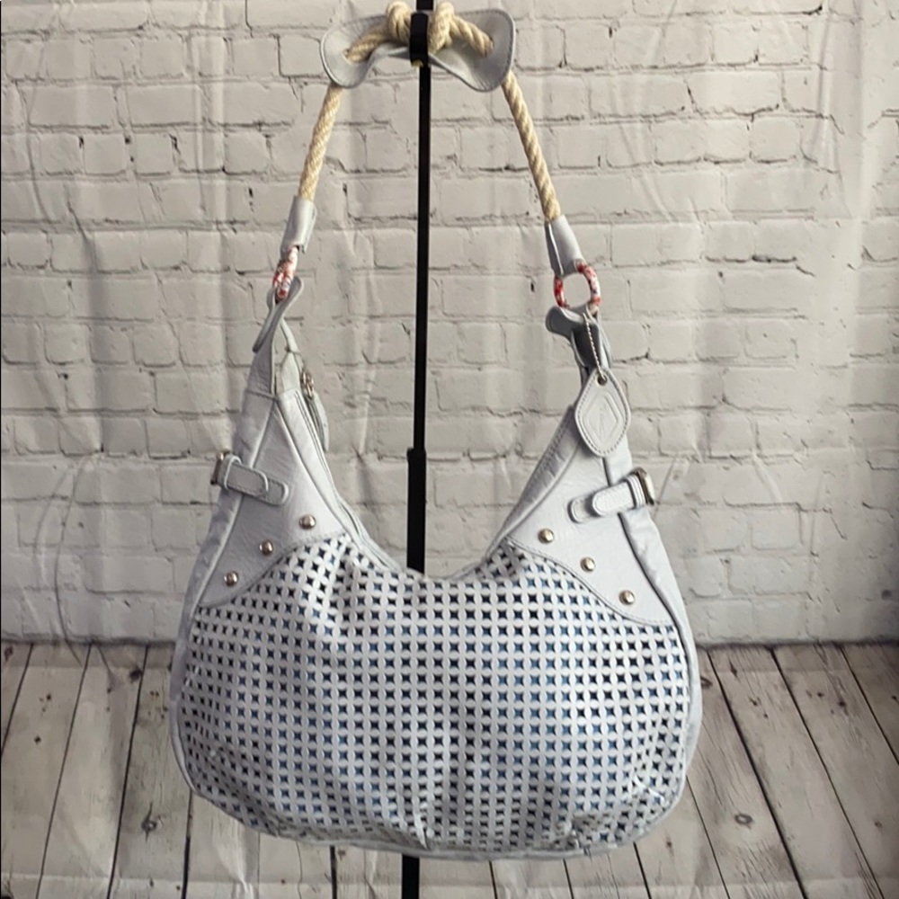 isanti made in Milan genuine leather blue purse
